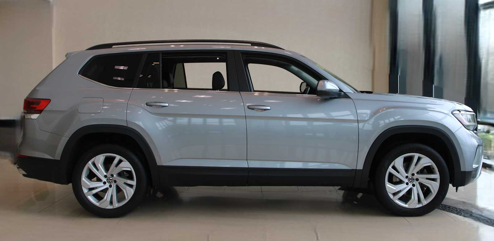 used 2021 Volkswagen Atlas car, priced at $26,998