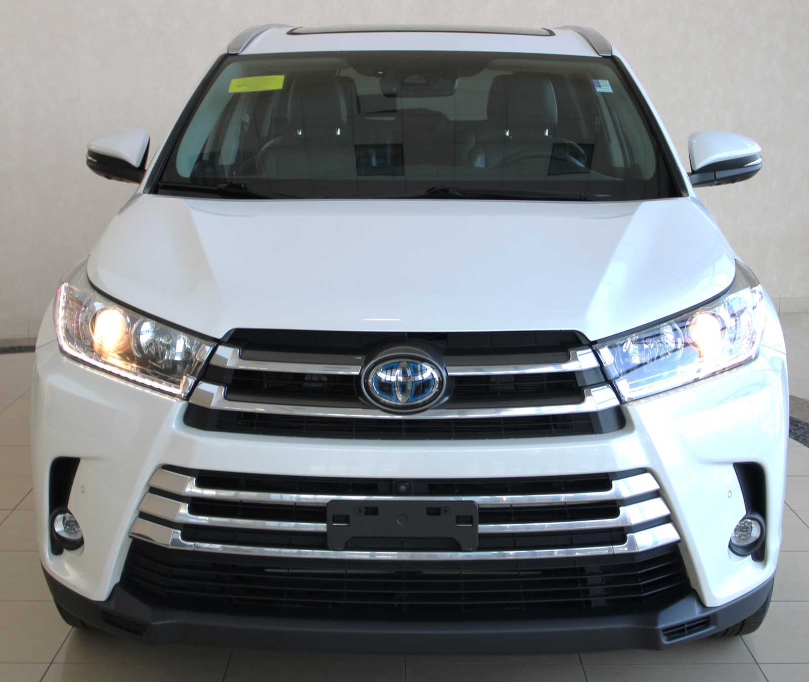 used 2019 Toyota Highlander car, priced at $28,488