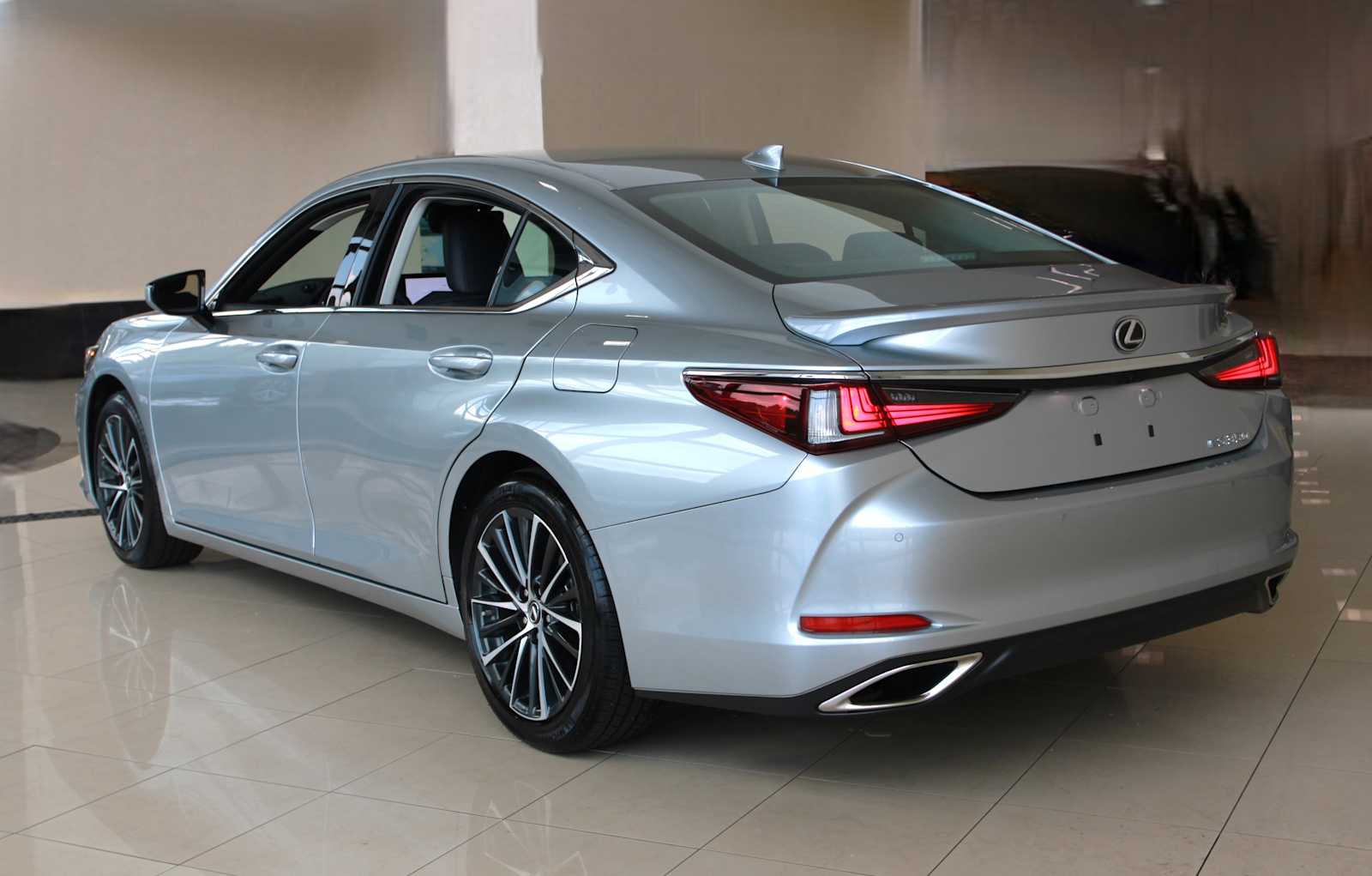 used 2024 Lexus ES 350 car, priced at $42,998