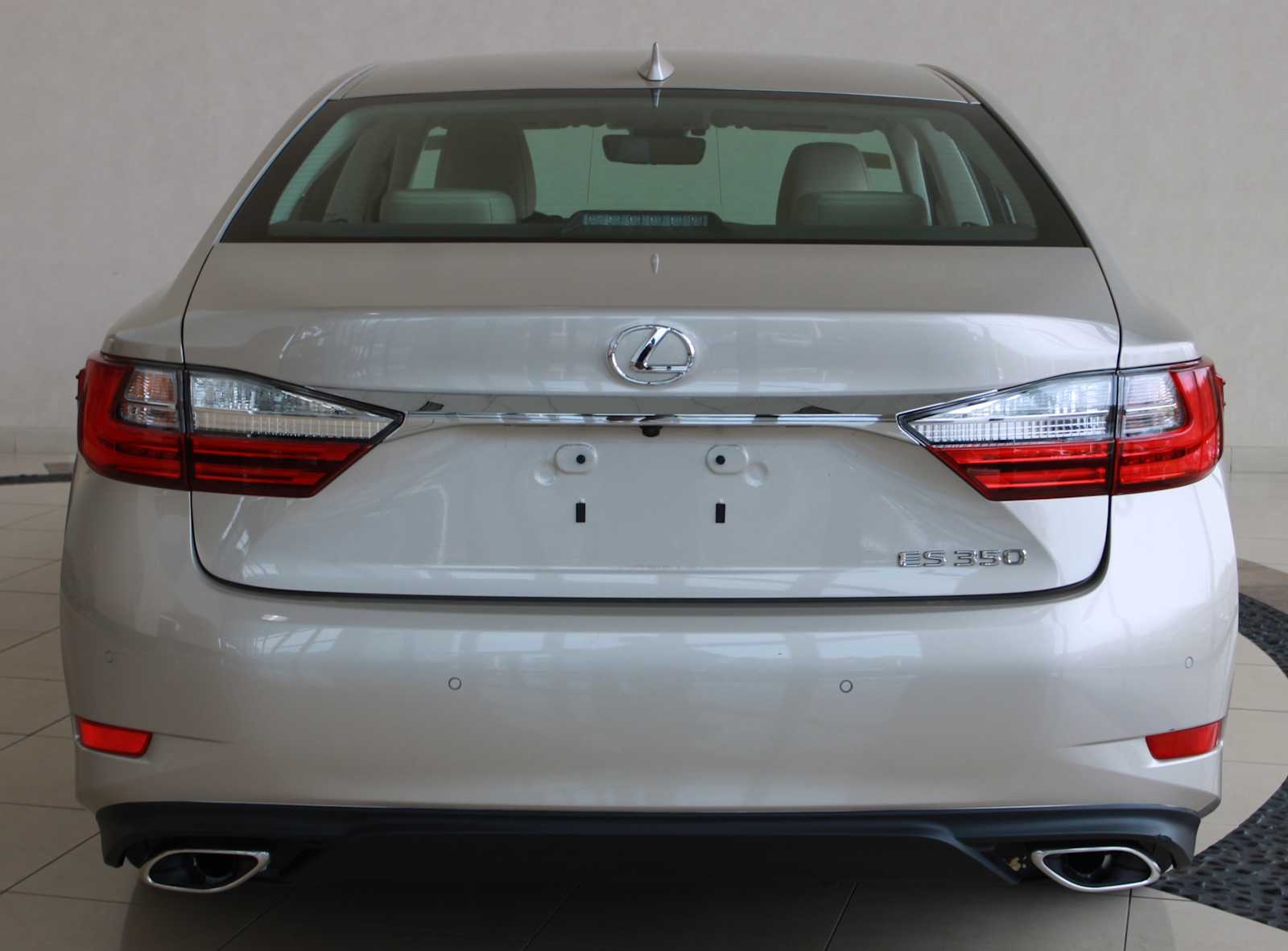 used 2018 Lexus ES 350 car, priced at $28,798