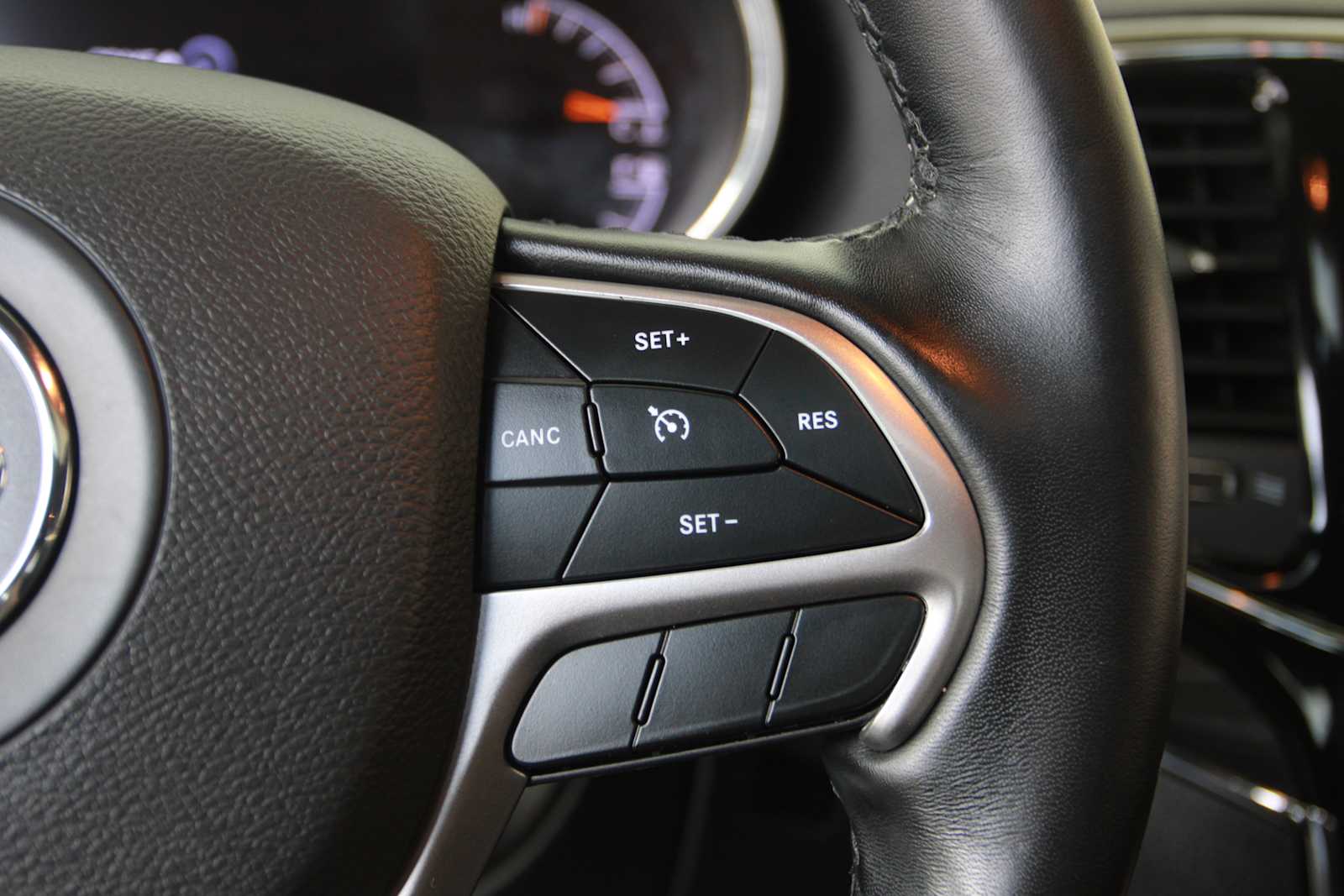 used 2021 Jeep Grand Cherokee car, priced at $27,798