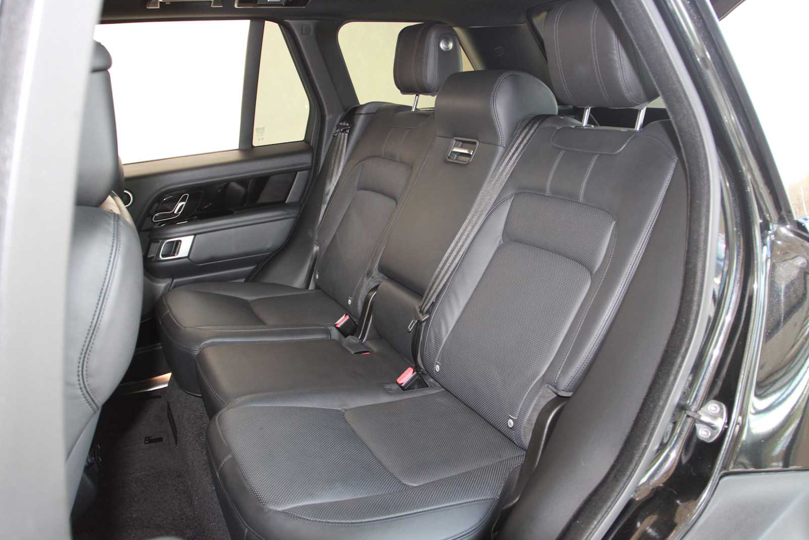 used 2021 Land Rover Range Rover car, priced at $41,598