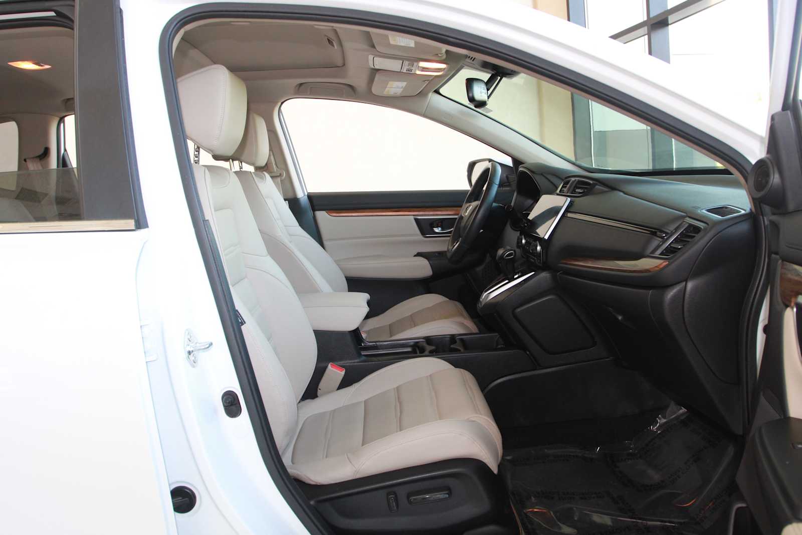 used 2019 Honda CR-V car, priced at $26,998