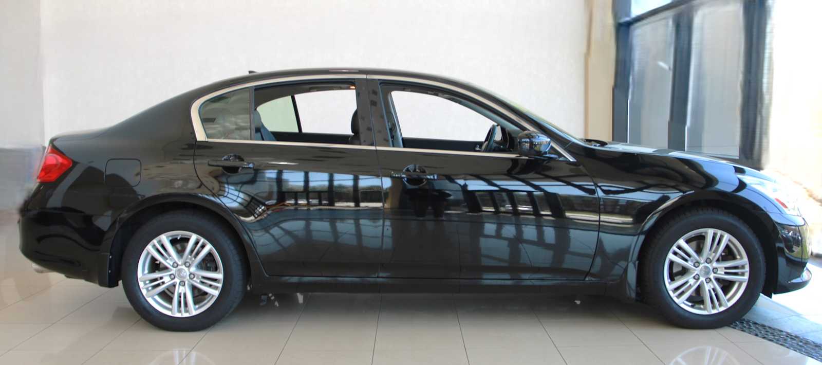 used 2013 INFINITI G37 car, priced at $12,998