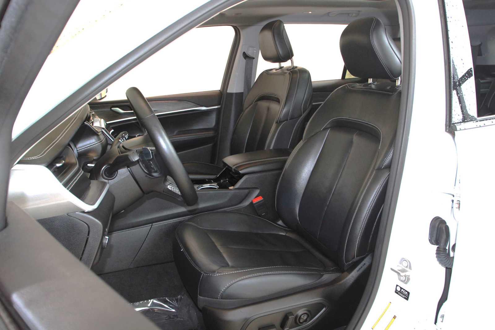 used 2021 Jeep Grand Cherokee L car, priced at $30,498