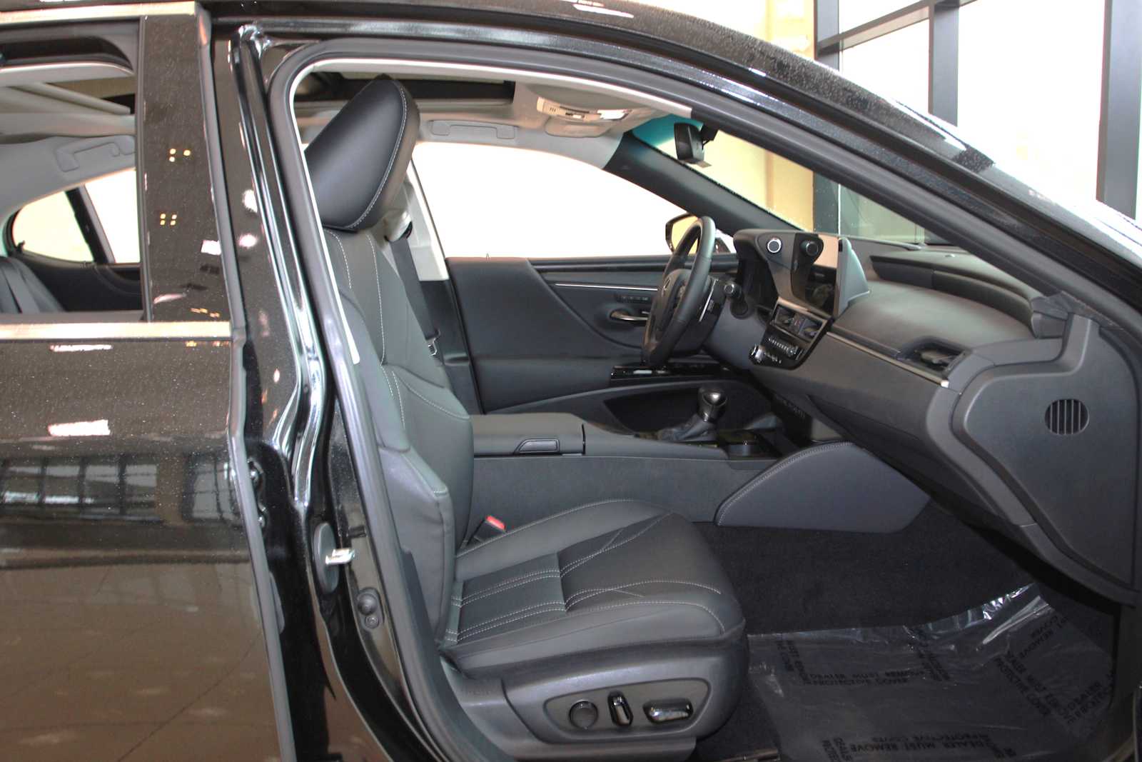 used 2024 Lexus ES 350 car, priced at $46,998