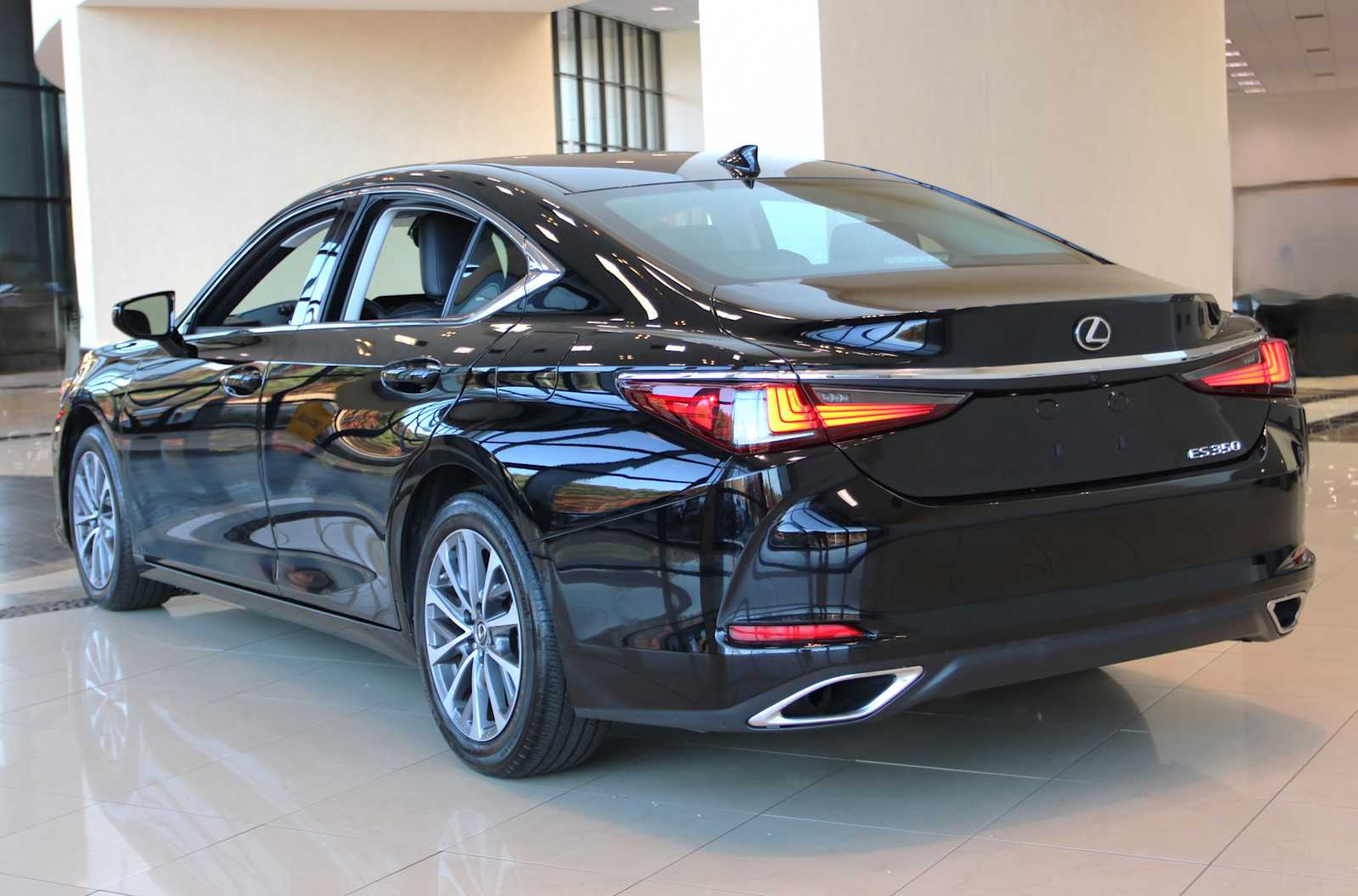 used 2022 Lexus ES 350 car, priced at $33,498