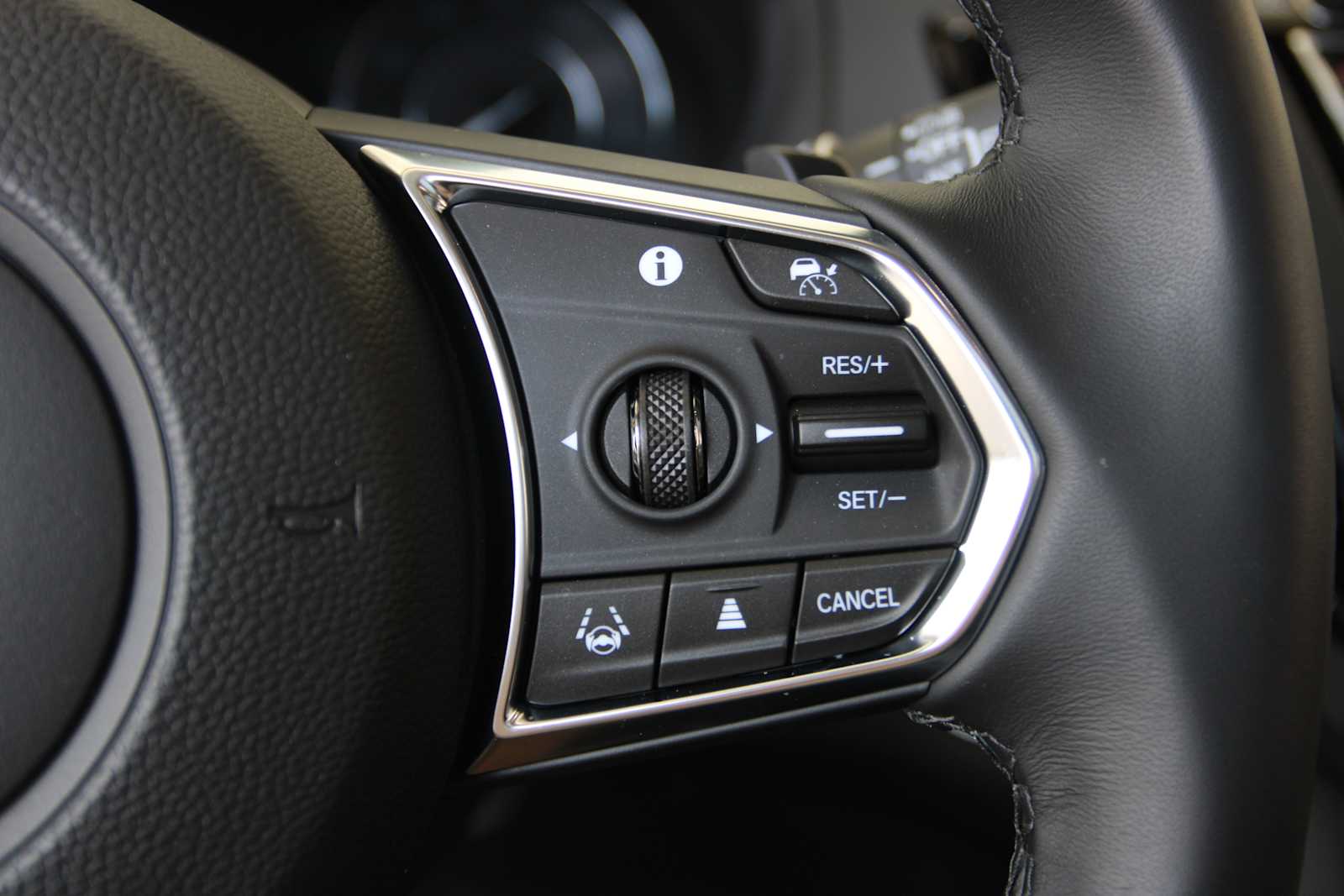 used 2025 Acura RDX car, priced at $43,998