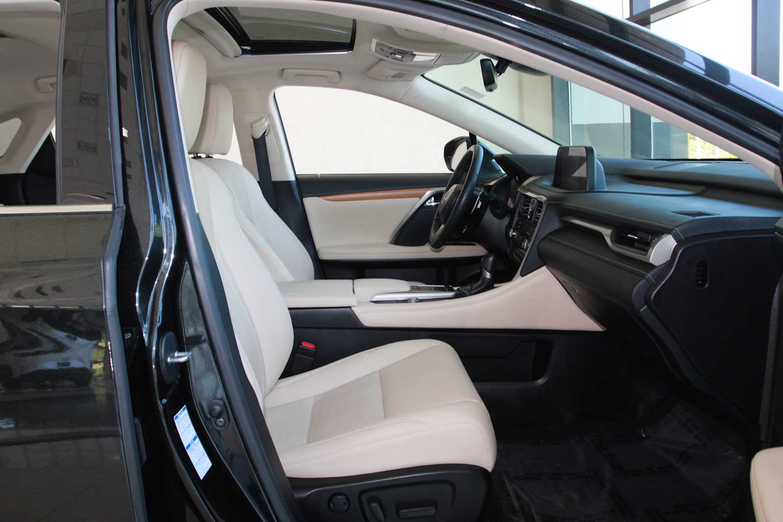 used 2022 Lexus RX 450h car, priced at $48,498