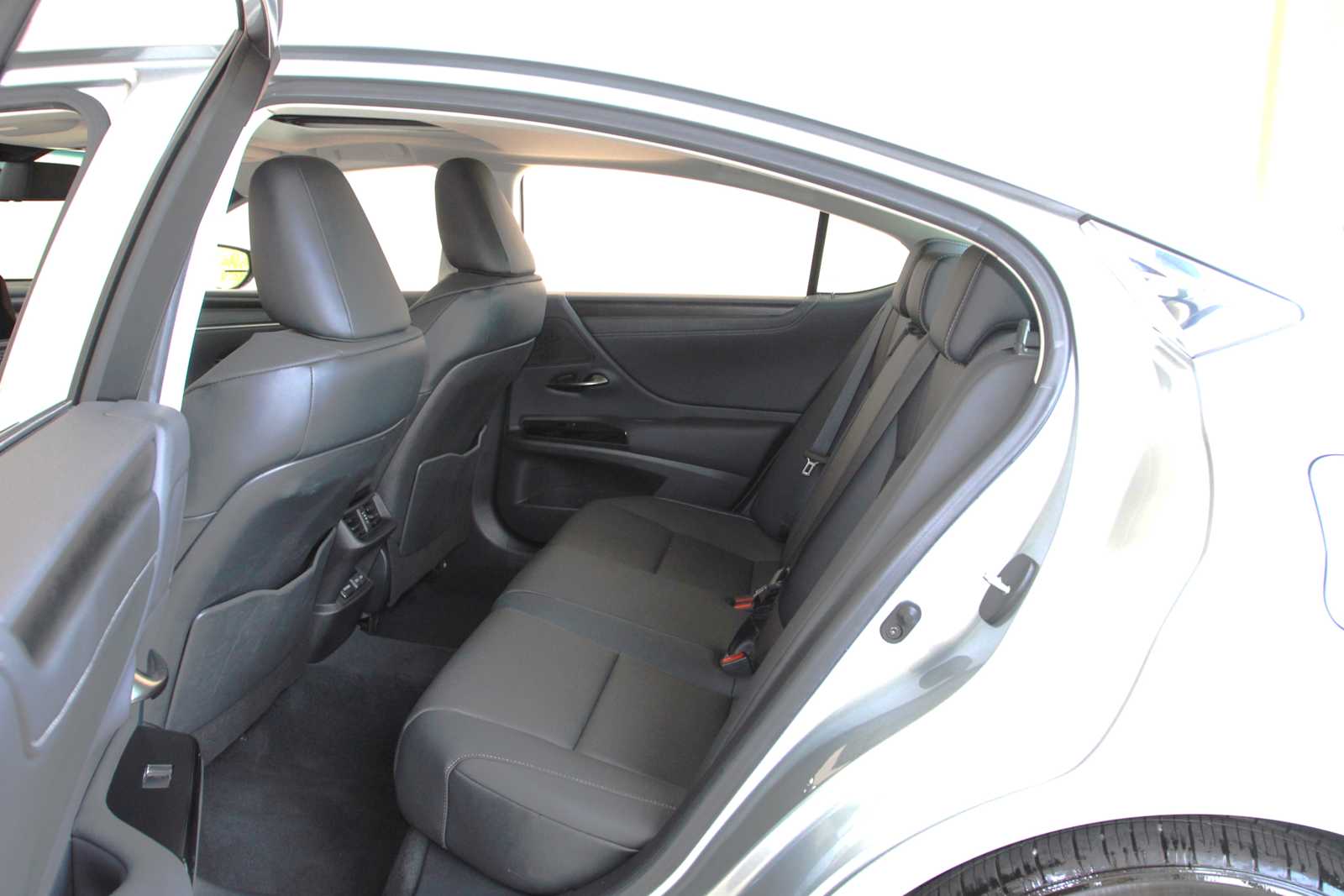 used 2024 Lexus ES 350 car, priced at $42,998