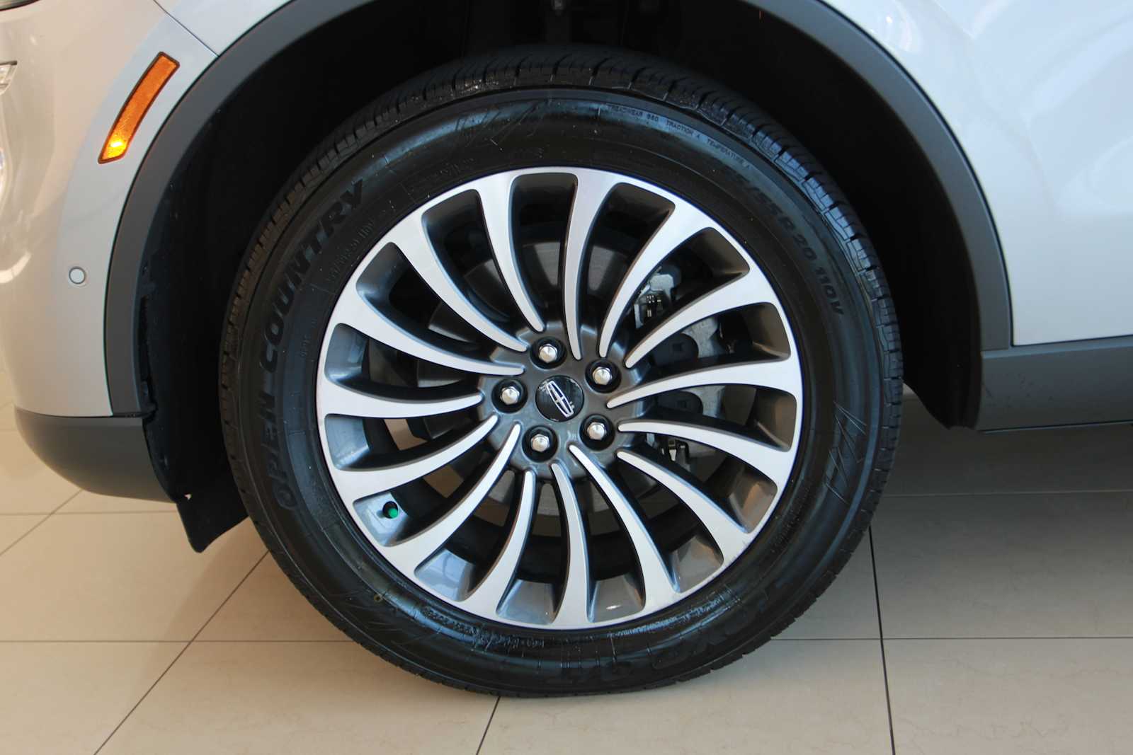 used 2020 Lincoln Aviator car, priced at $35,998