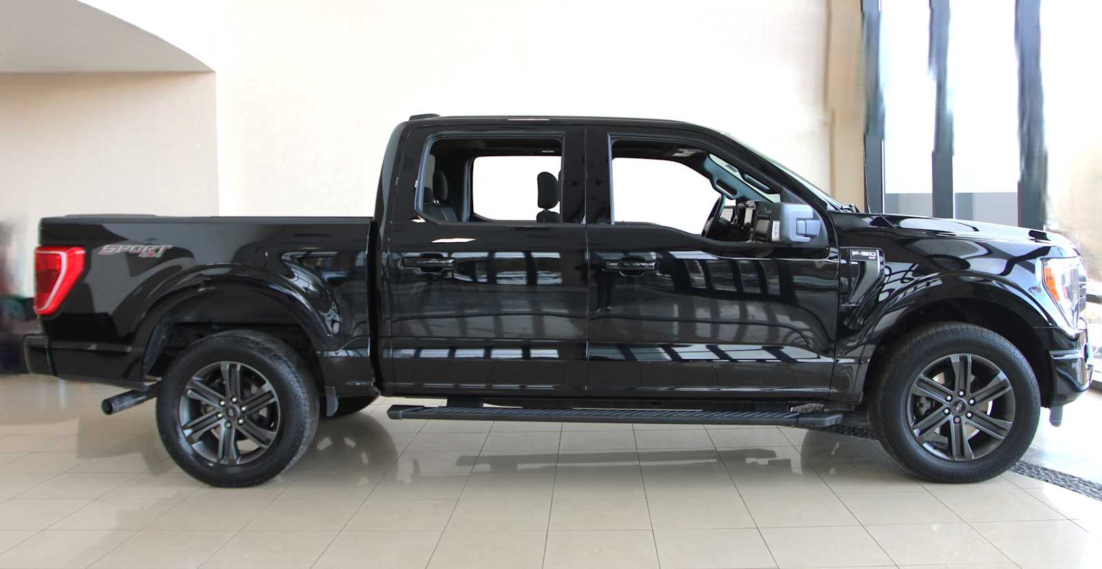 used 2021 Ford F-150 car, priced at $36,998