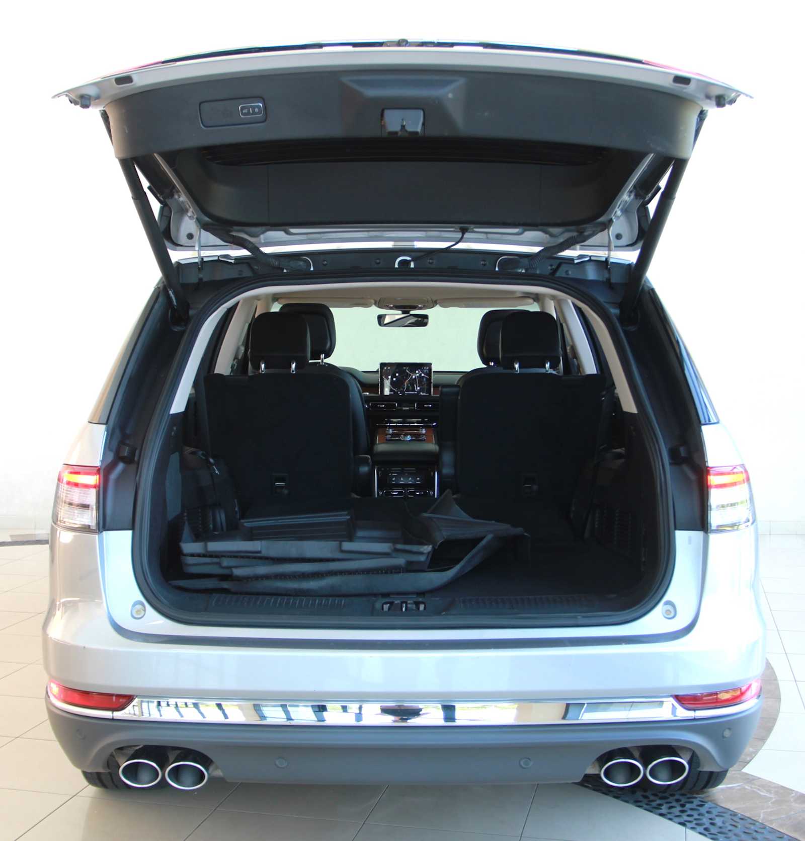 used 2020 Lincoln Aviator car, priced at $35,998