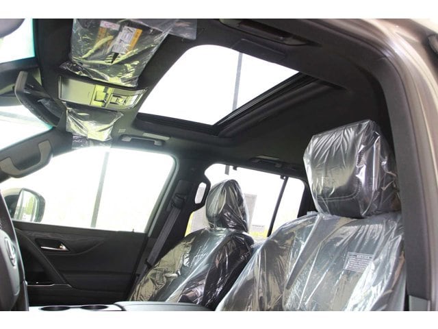 new 2025 Lexus LX 600 car, priced at $117,118