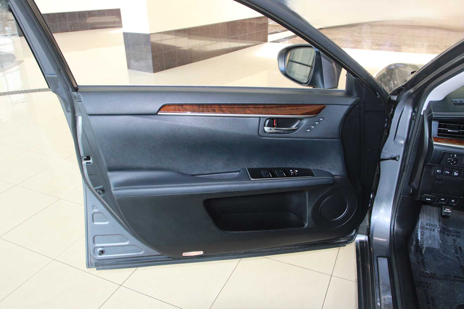 used 2018 Lexus ES 350 car, priced at $27,998