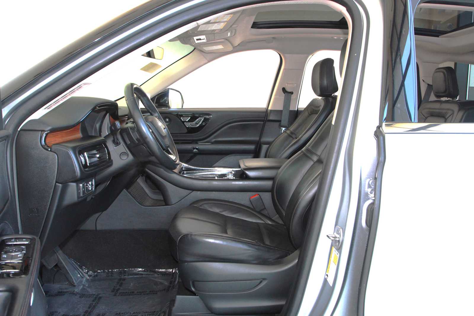used 2020 Lincoln Aviator car, priced at $35,998