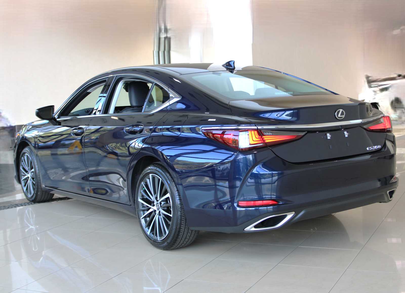 used 2024 Lexus ES 350 car, priced at $41,998