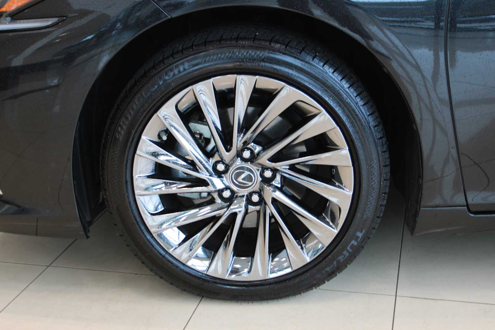 used 2024 Lexus ES 350 car, priced at $46,998