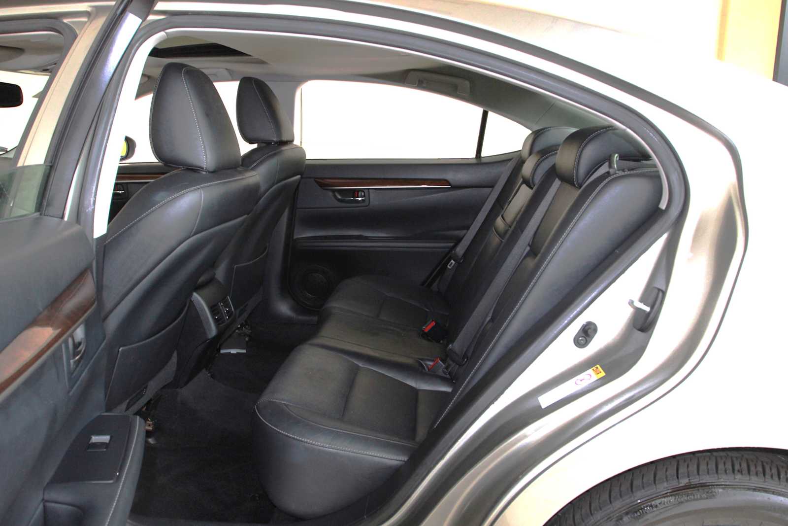 used 2015 Lexus ES 350 car, priced at $14,998