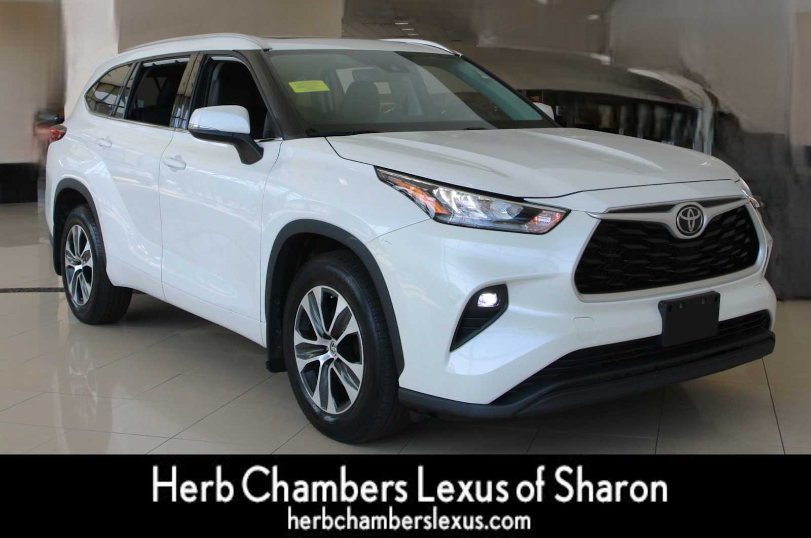 used 2020 Toyota Highlander car, priced at $29,598