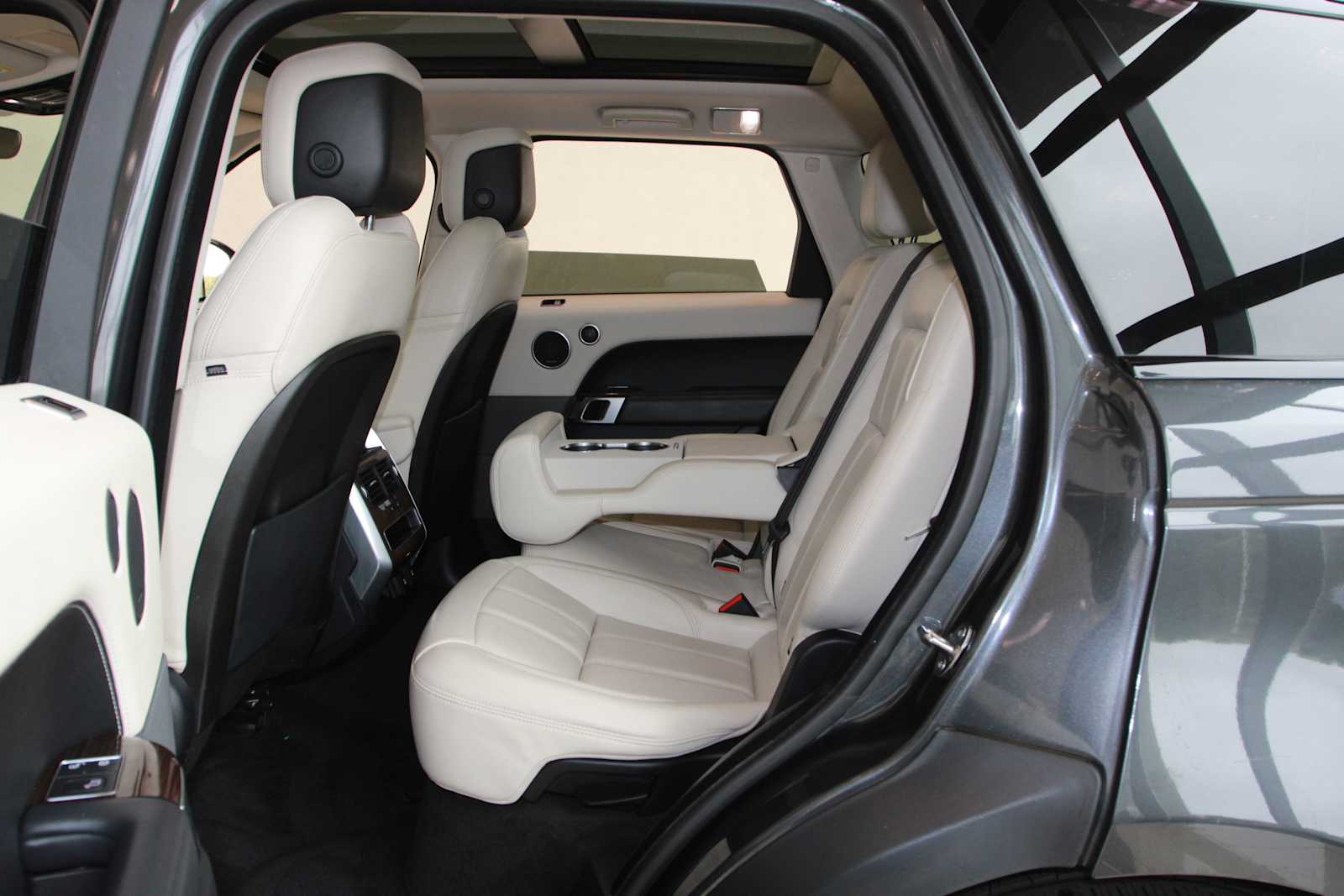 used 2020 Land Rover Range Rover Sport car, priced at $33,998