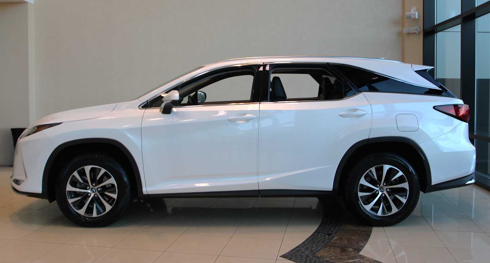 used 2022 Lexus RX 350L car, priced at $42,998