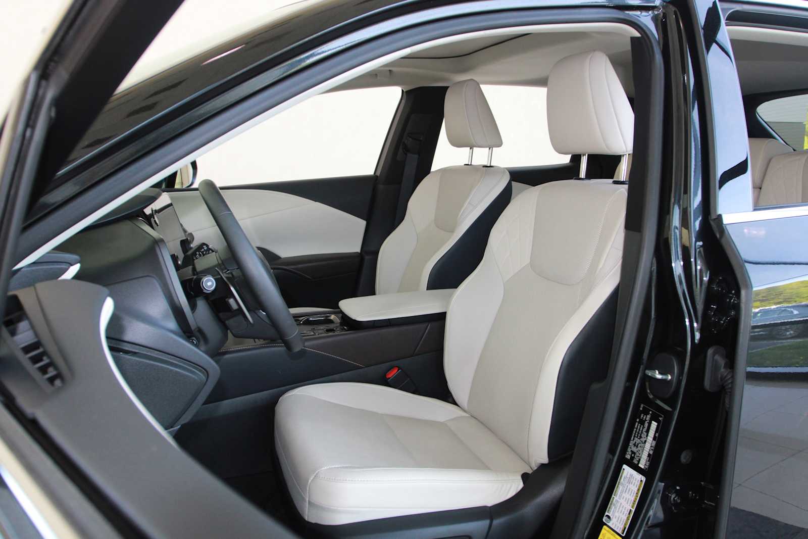 used 2023 Lexus RX 350h car, priced at $53,998