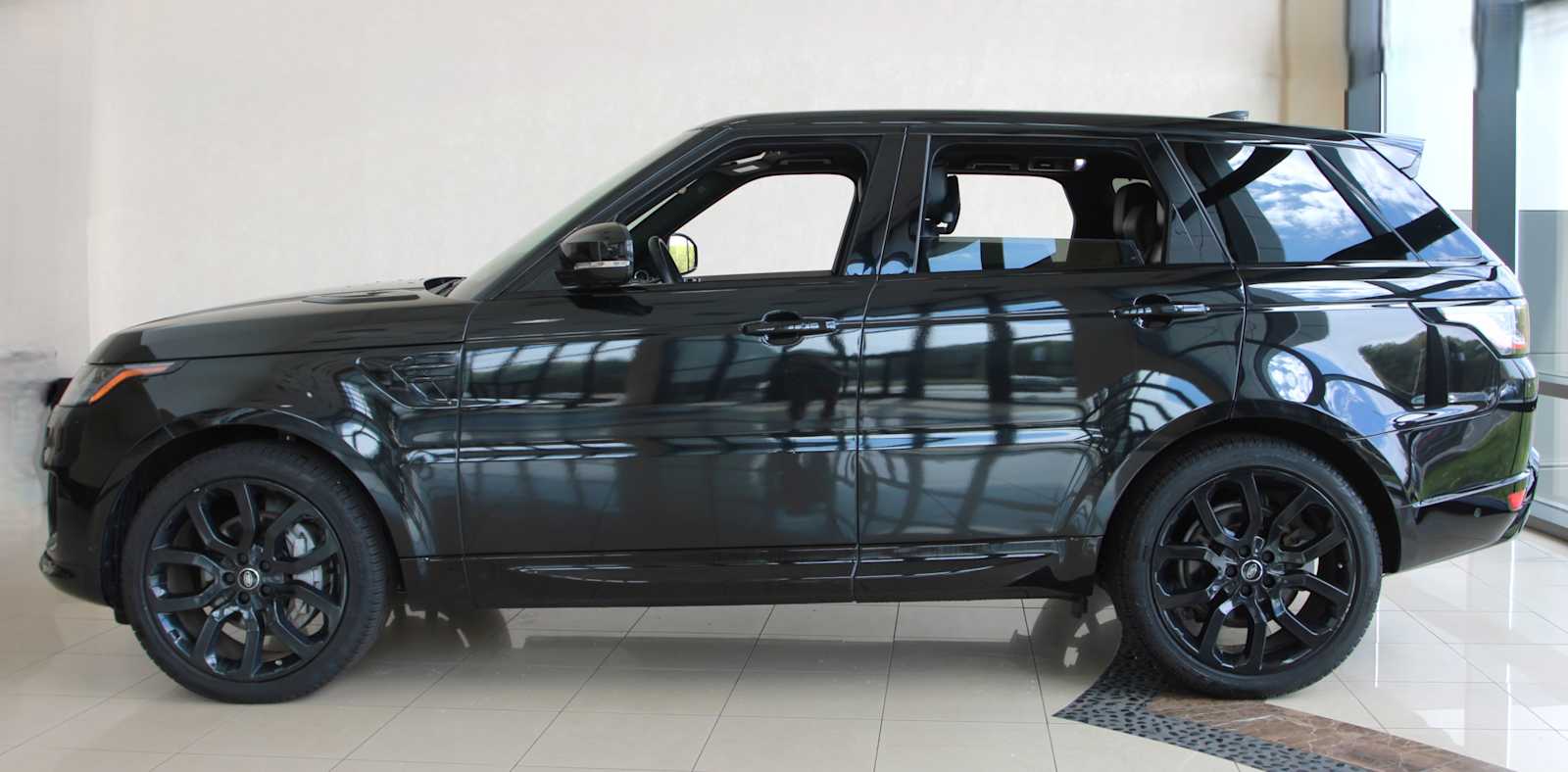 used 2020 Land Rover Range Rover Sport car, priced at $35,998