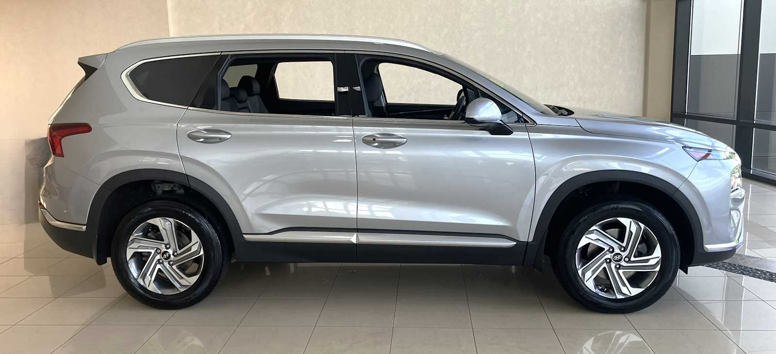 used 2022 Hyundai Santa Fe car, priced at $24,698