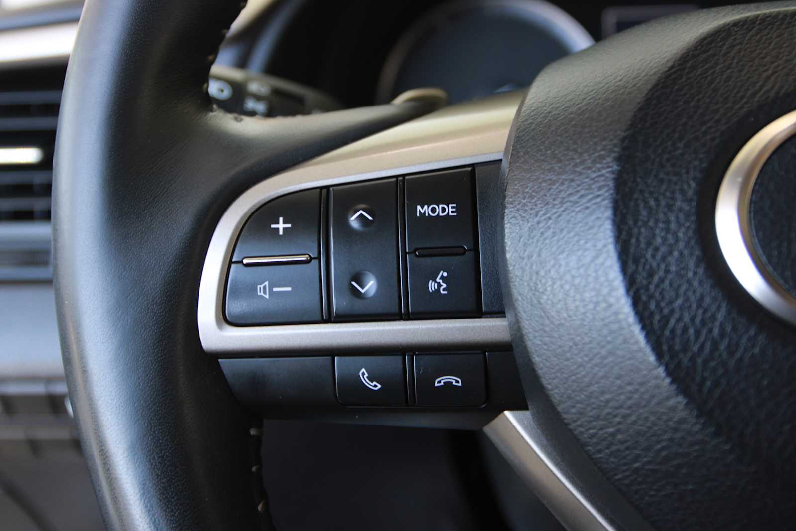used 2022 Lexus RX 450h car, priced at $48,498