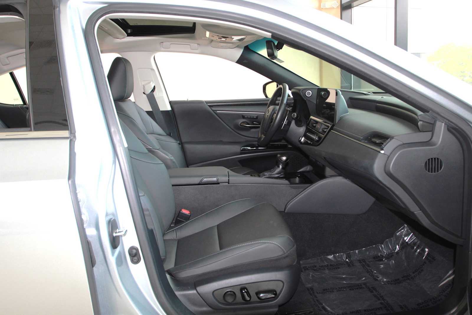 used 2024 Lexus ES 350 car, priced at $42,998