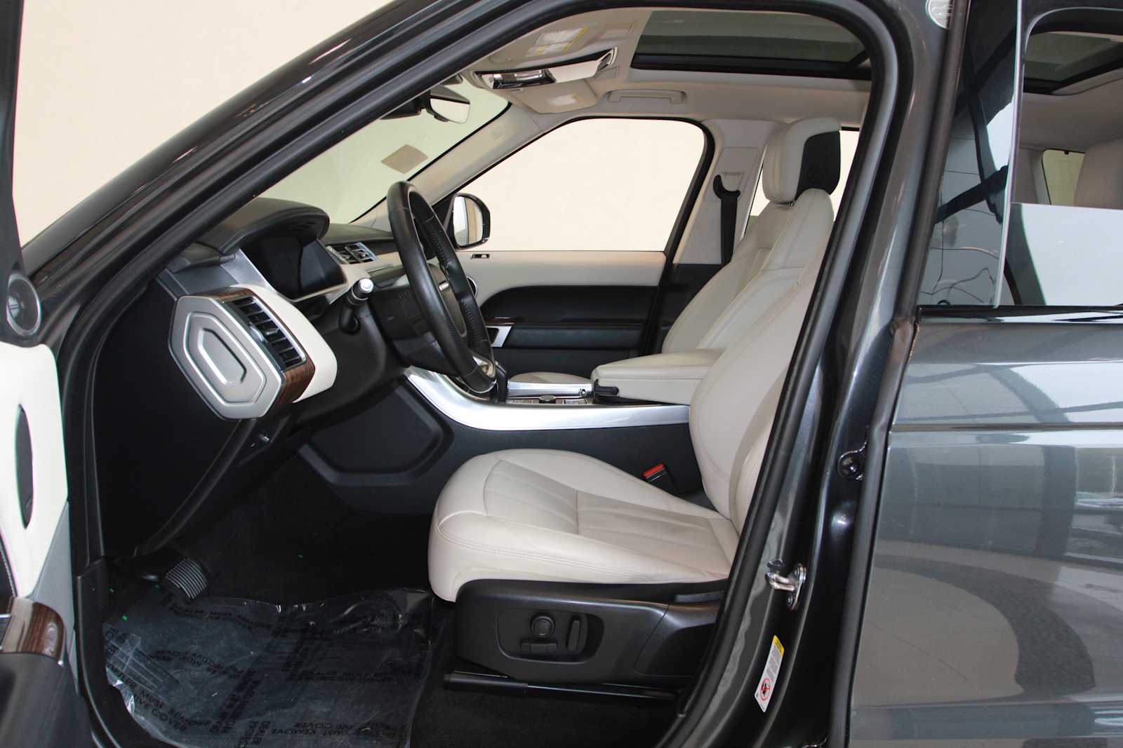 used 2020 Land Rover Range Rover Sport car, priced at $33,998