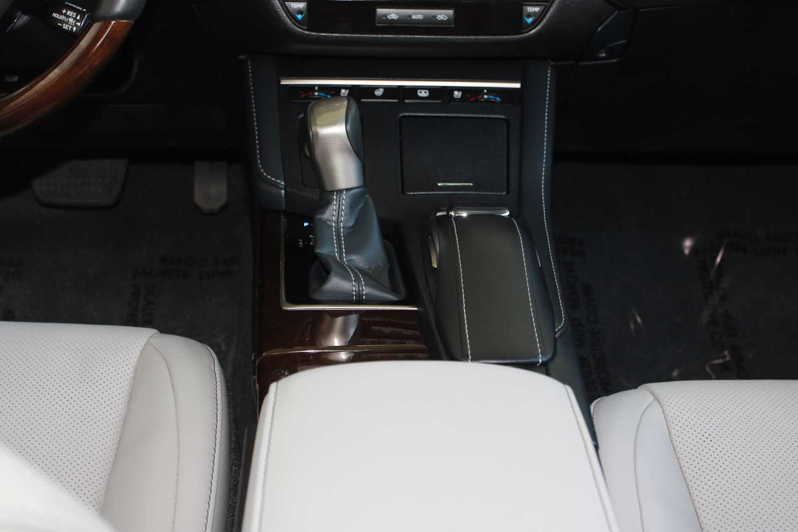 used 2018 Lexus ES 350 car, priced at $27,998