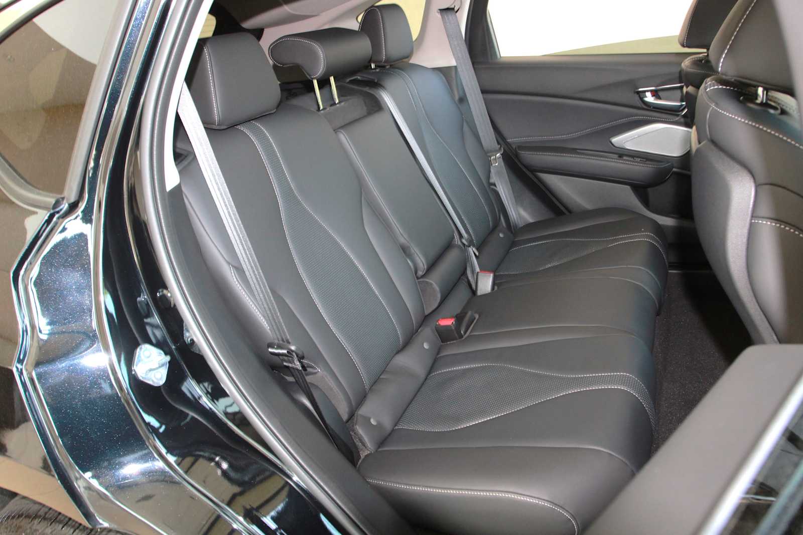 used 2025 Acura RDX car, priced at $43,998