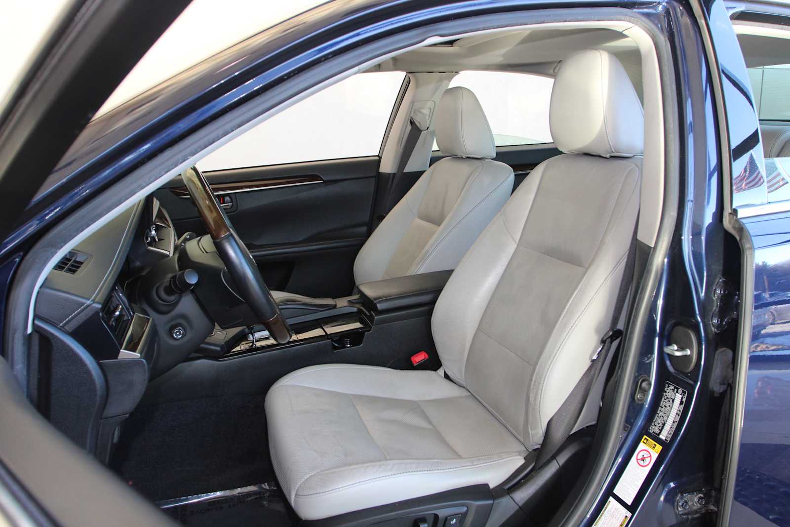 used 2013 Lexus ES 350 car, priced at $12,298