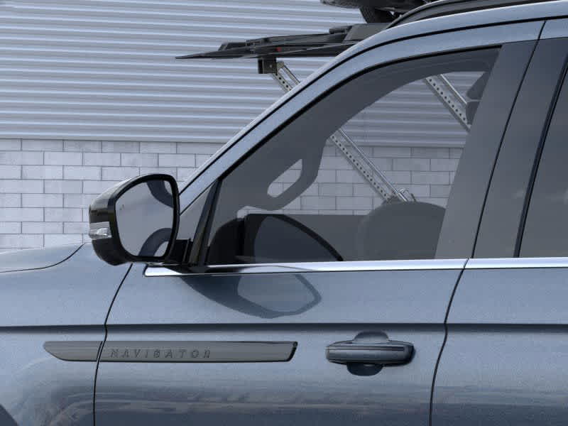new 2025 Lincoln Navigator car, priced at $106,585