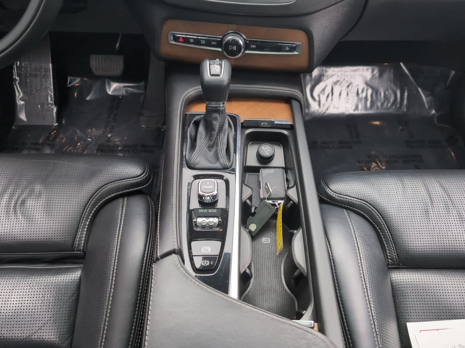 used 2017 Volvo XC90 car, priced at $20,998