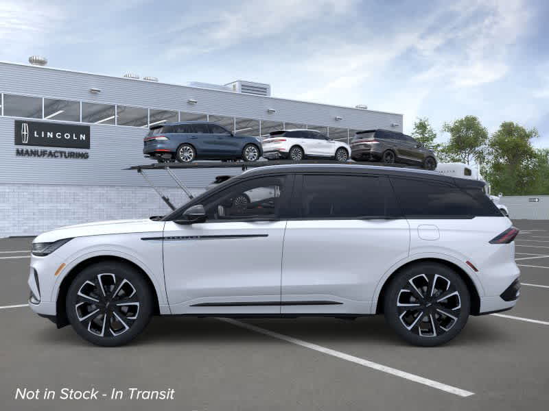 new 2025 Lincoln Nautilus car, priced at $66,670