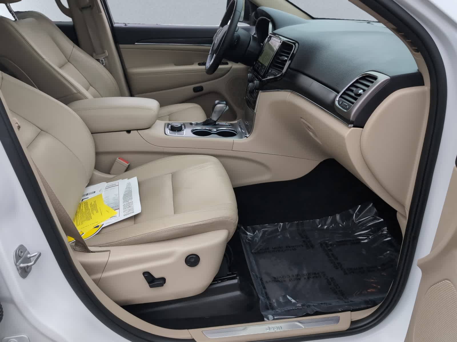 used 2020 Jeep Grand Cherokee car, priced at $24,998