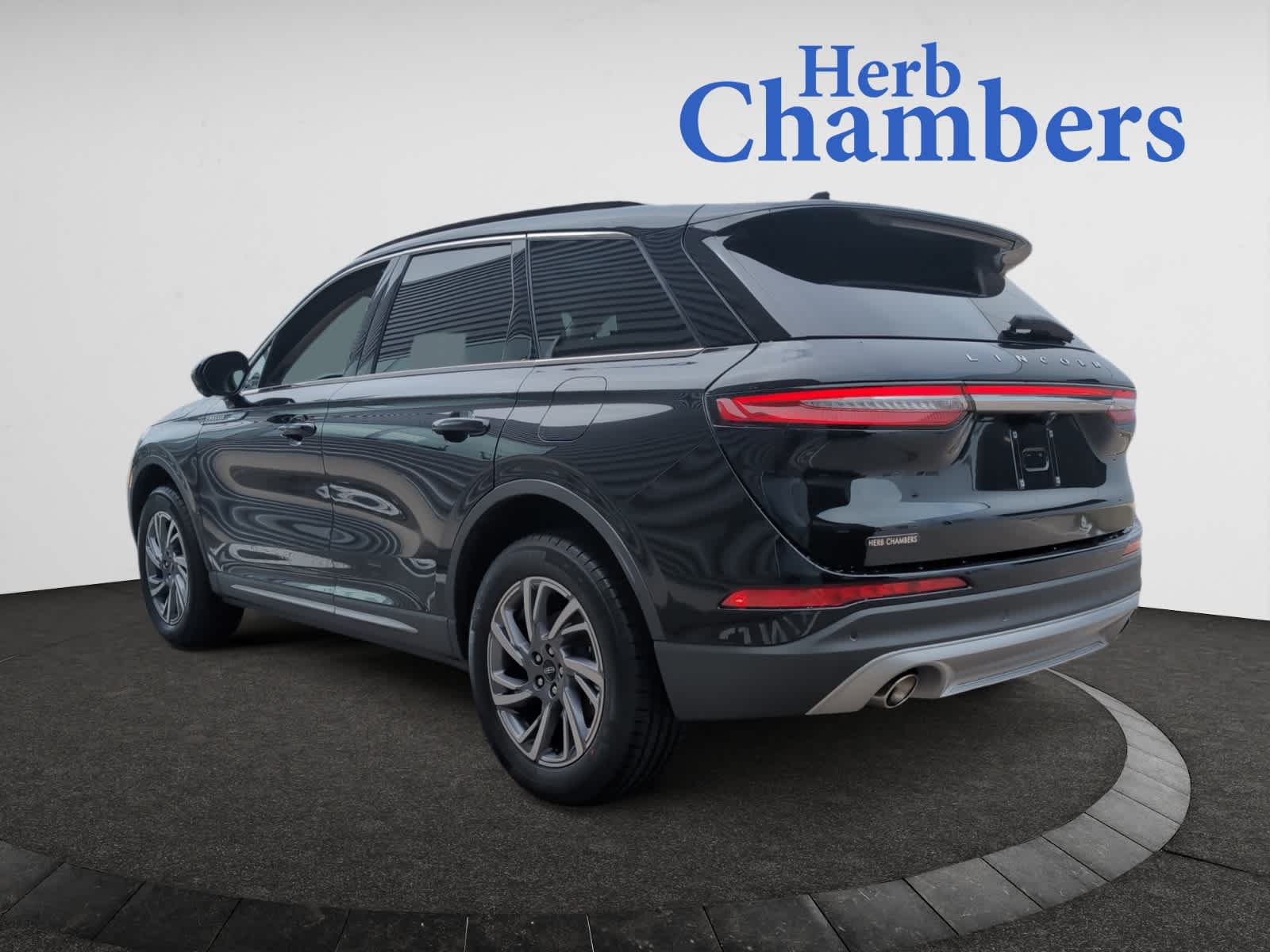 used 2025 Lincoln Corsair car, priced at $47,998