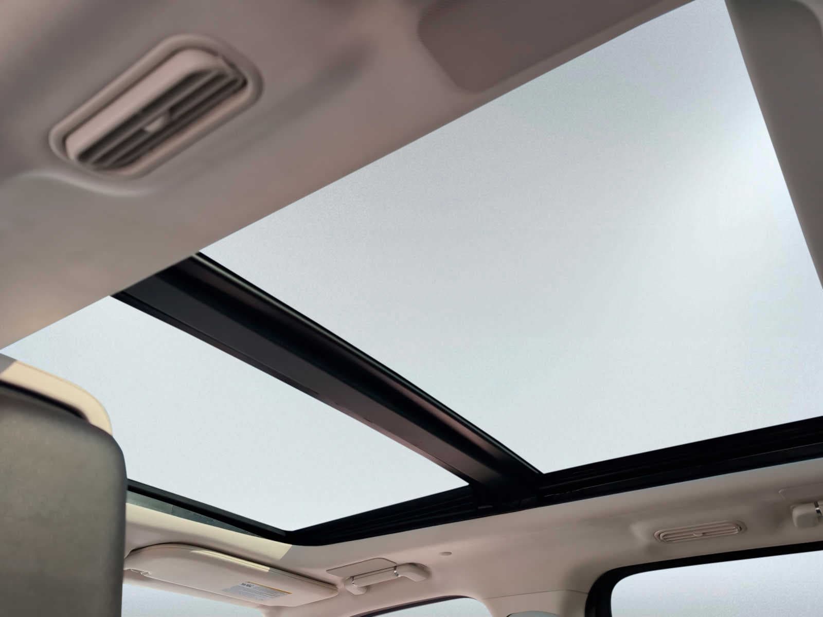 used 2023 Lincoln Navigator car, priced at $76,998