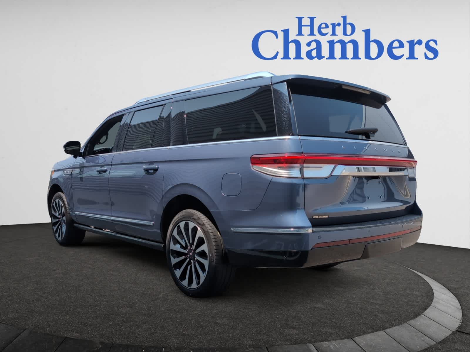 used 2023 Lincoln Navigator L car, priced at $75,998