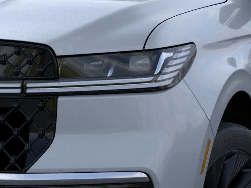 new 2025 Lincoln Navigator car, priced at $106,555