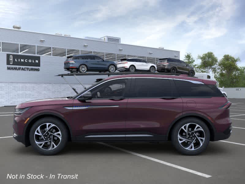 new 2025 Lincoln Nautilus car, priced at $62,270