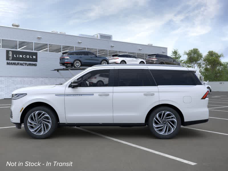 new 2025 Lincoln Navigator car, priced at $102,985