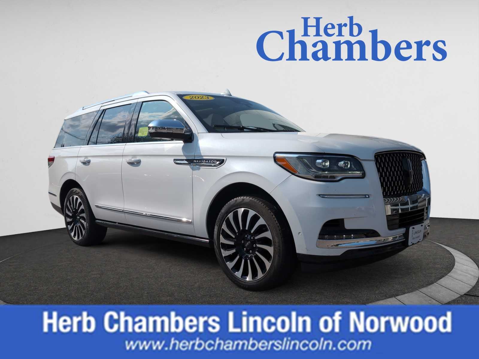 used 2023 Lincoln Navigator car, priced at $76,998