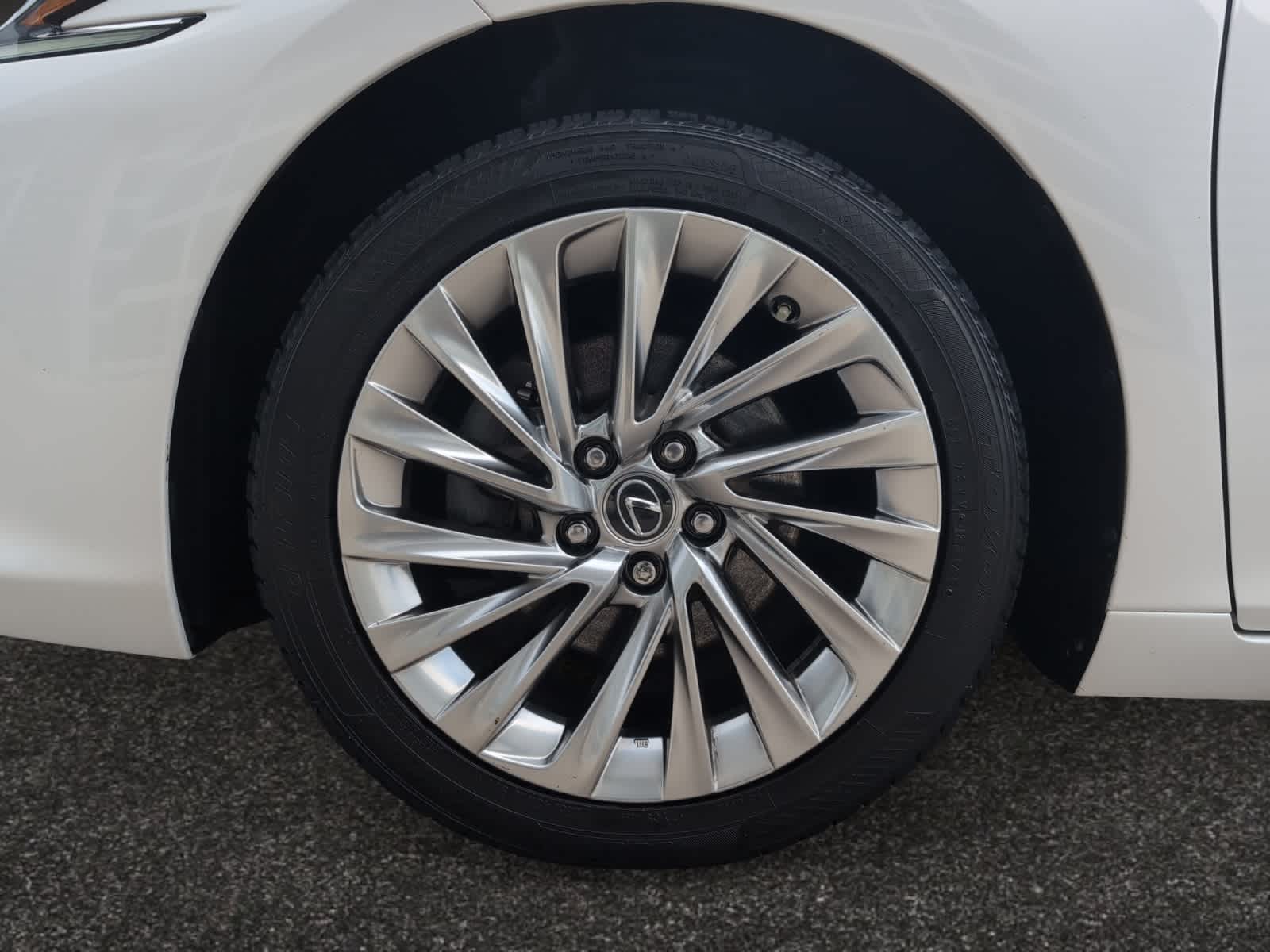 used 2021 Lexus ES 300h car, priced at $32,998