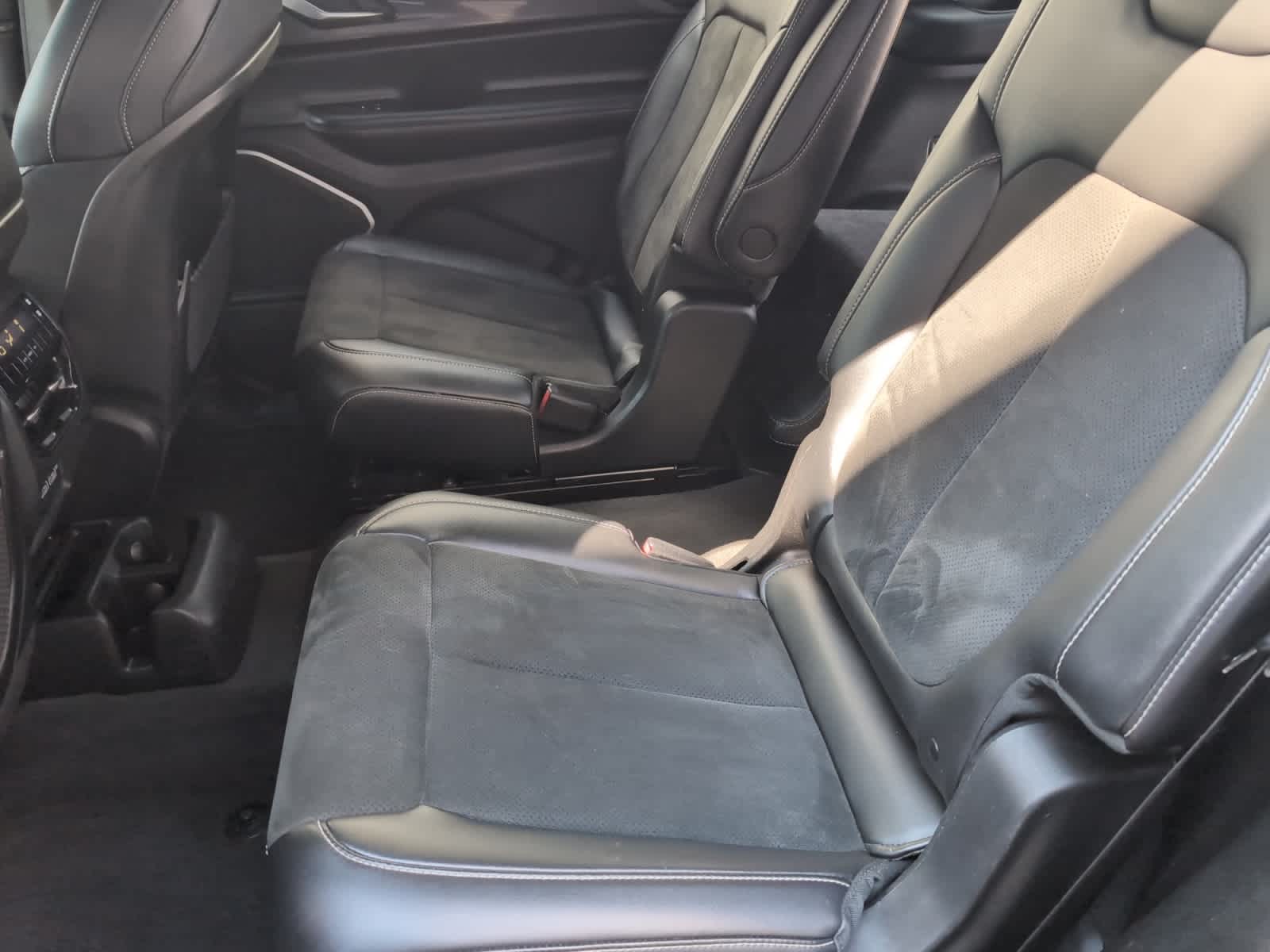 used 2021 Jeep Grand Cherokee L car, priced at $28,998