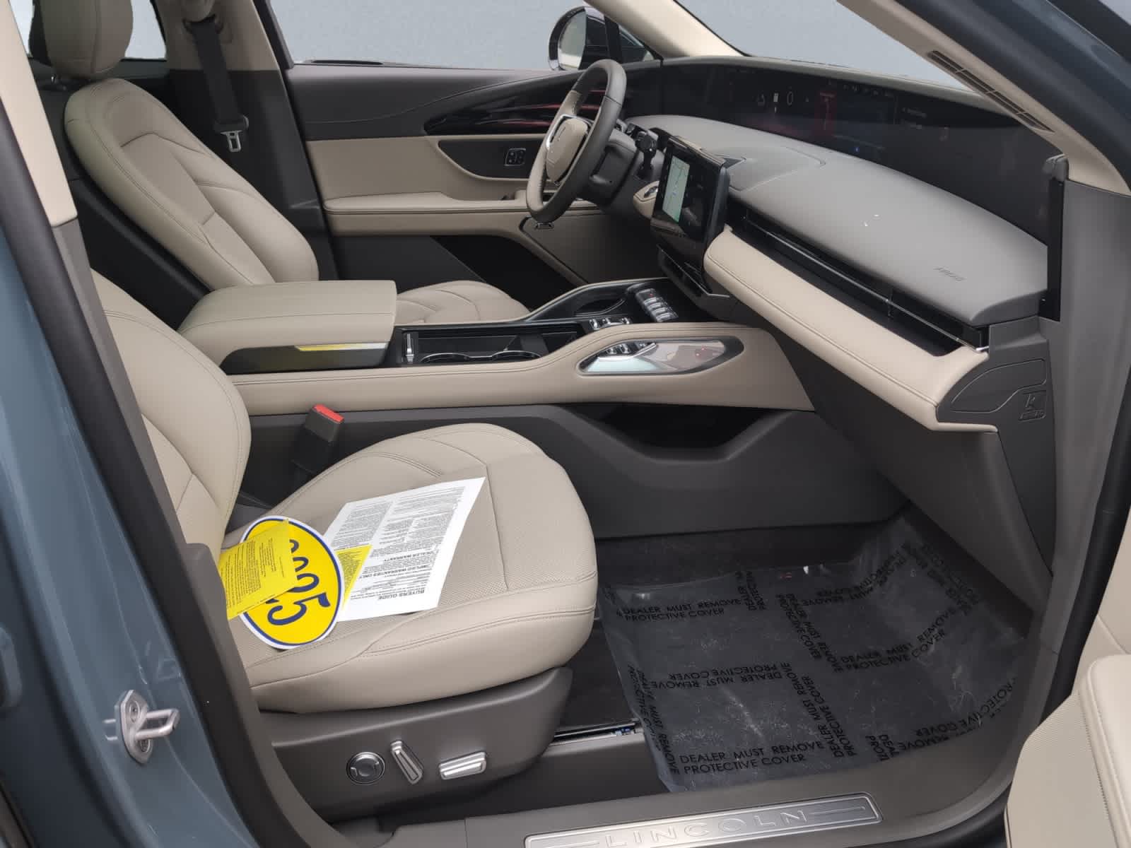 used 2025 Lincoln Nautilus car, priced at $61,998