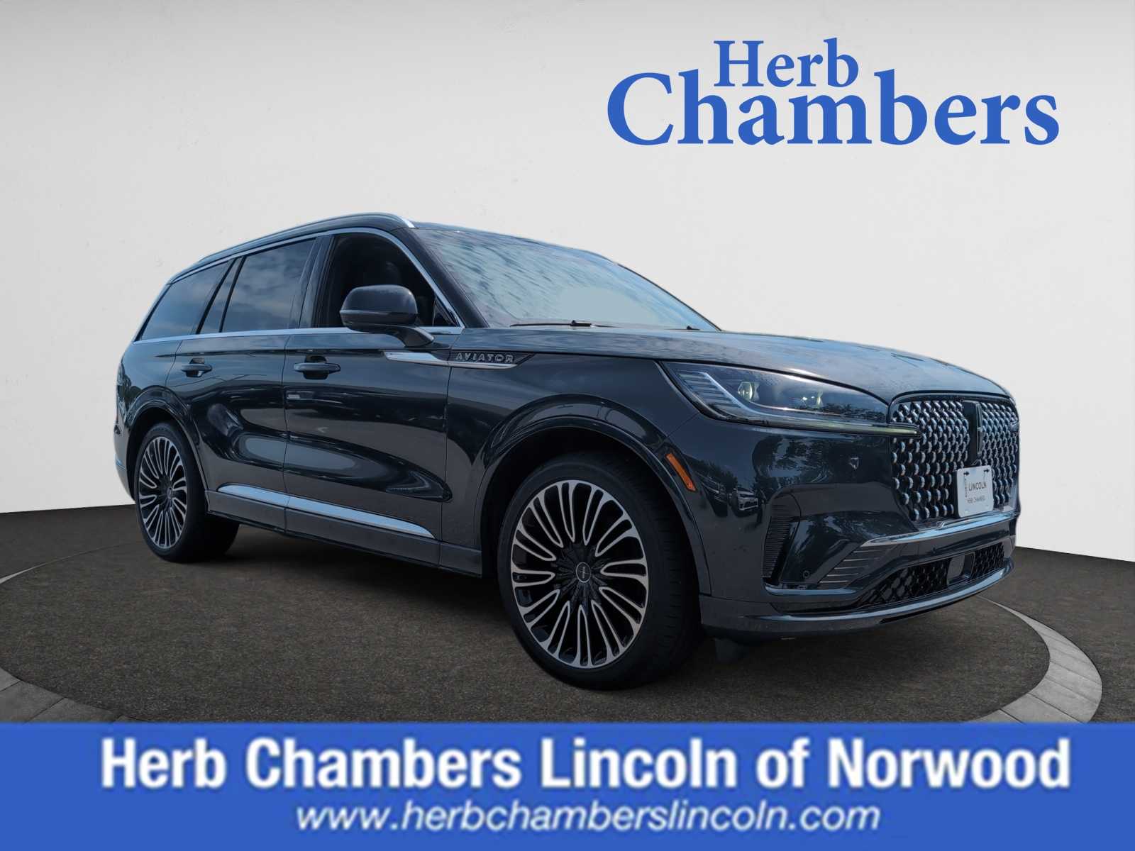 used 2025 Lincoln Aviator car, priced at $90,998